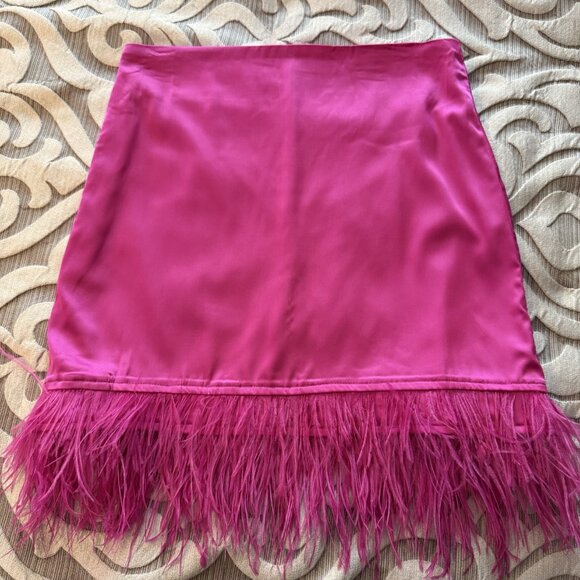 Cloud Ten Hot Pink Mini Party Skirt with Feather Fringe Trim Size Small NWOT - Picture 5 of 9